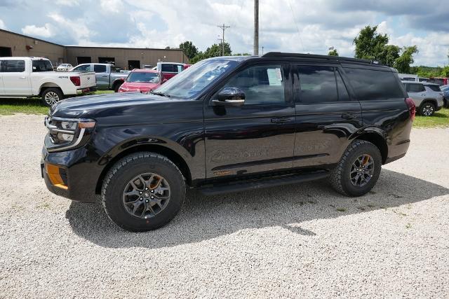 new 2025 Ford Expedition car, priced at $78,255