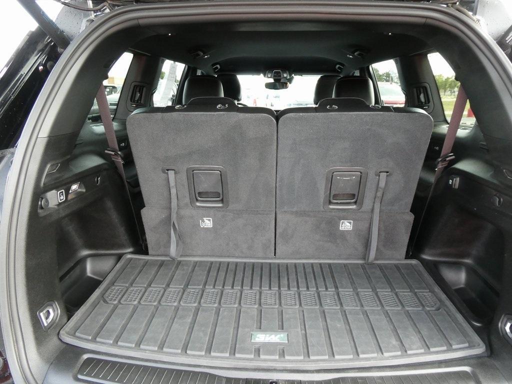 used 2023 Jeep Grand Cherokee L car, priced at $30,995