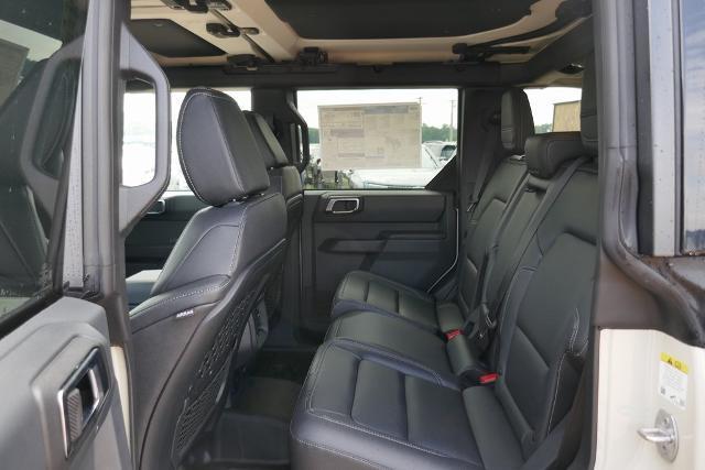 new 2025 Ford Bronco car, priced at $44,018