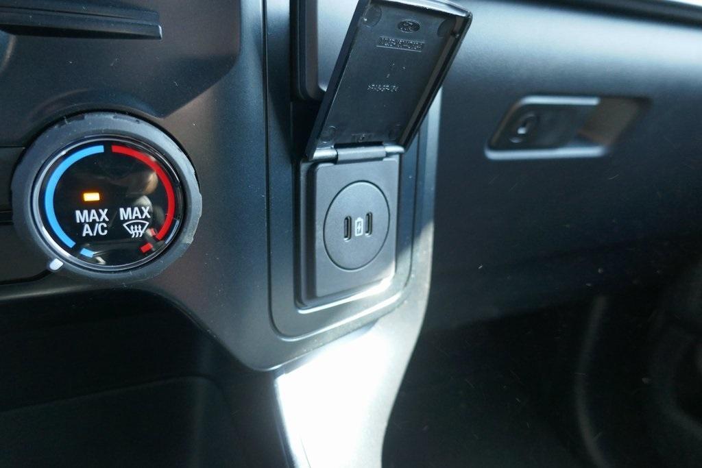 new 2025 Ford F-150 car, priced at $44,302