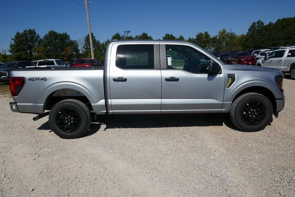 new 2025 Ford F-150 car, priced at $44,302