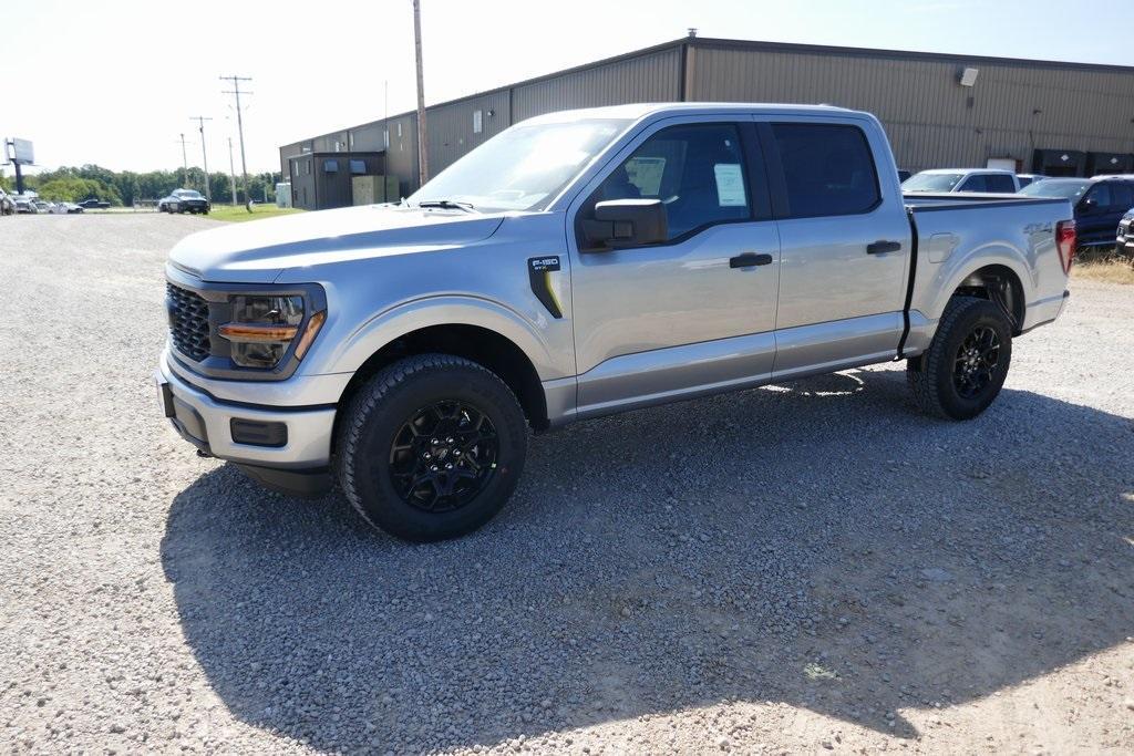 new 2025 Ford F-150 car, priced at $44,302