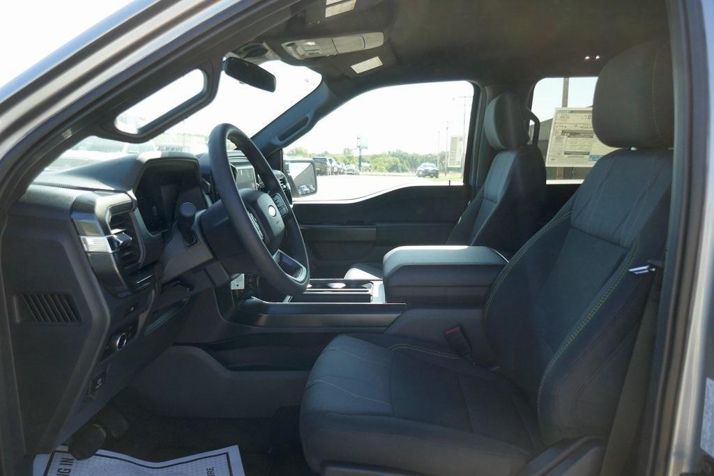 new 2025 Ford F-150 car, priced at $44,302