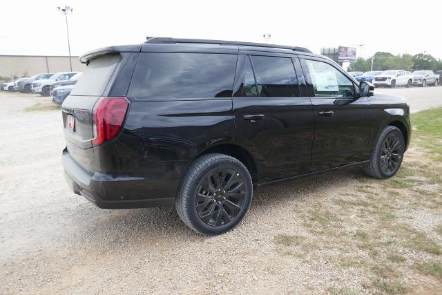 new 2025 Ford Expedition car, priced at $75,335