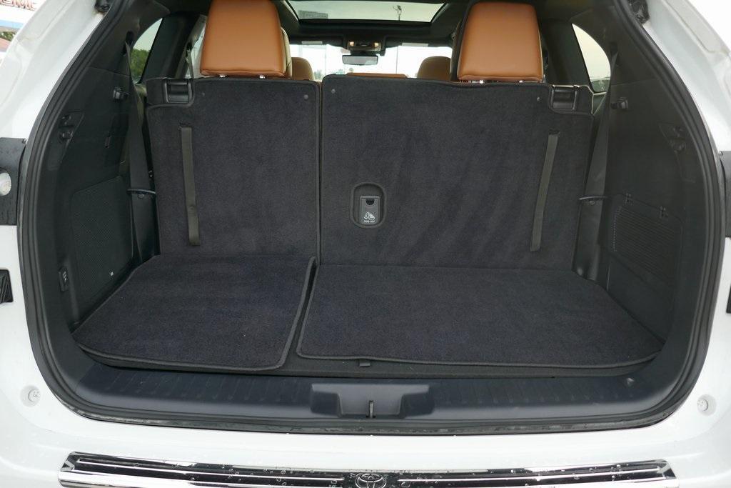 used 2023 Toyota Highlander Hybrid car, priced at $42,995