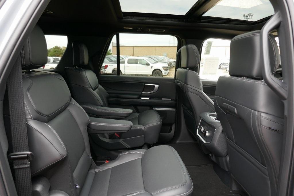 new 2025 Ford Expedition Max car, priced at $80,580