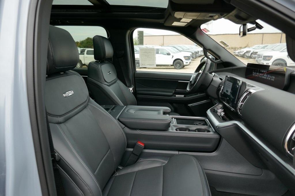 new 2025 Ford Expedition Max car, priced at $80,580