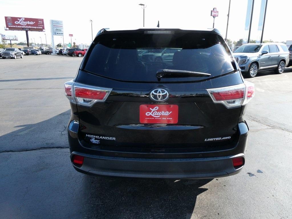 used 2015 Toyota Highlander car, priced at $16,495