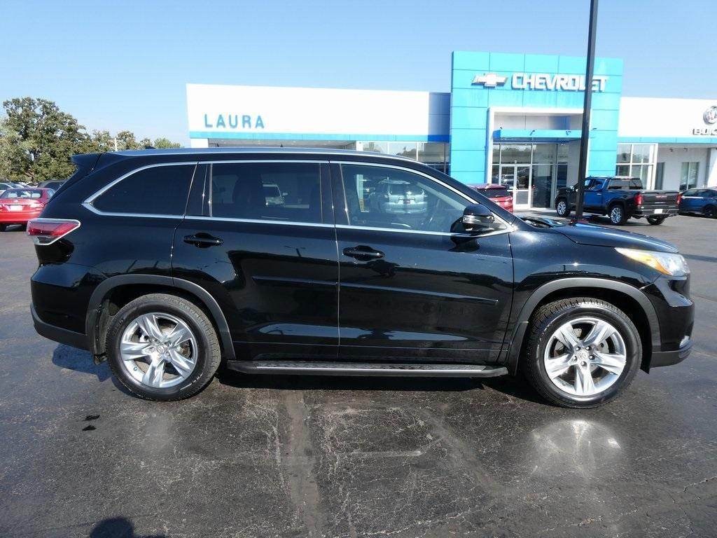 used 2015 Toyota Highlander car, priced at $16,495