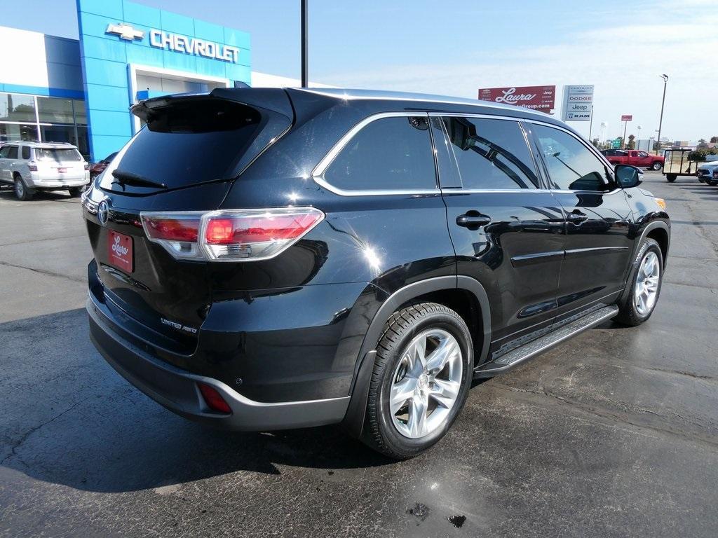 used 2015 Toyota Highlander car, priced at $16,495