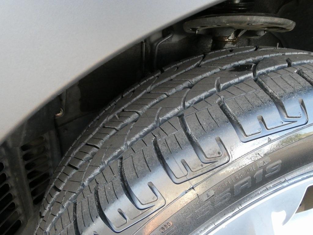 used 2015 Toyota Highlander car, priced at $16,495