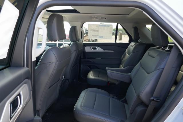 new 2025 Ford Explorer car, priced at $45,373