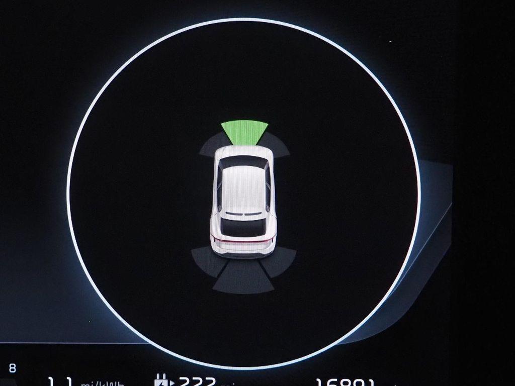 used 2023 Kia EV6 car, priced at $27,650