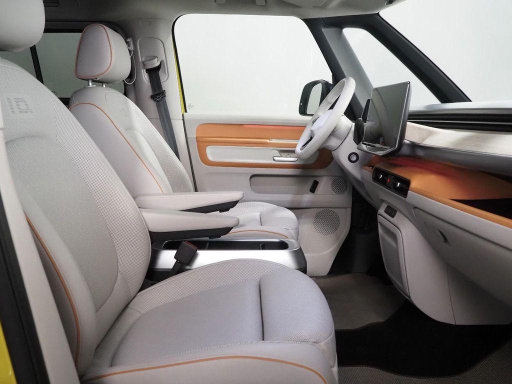 used 2025 Volkswagen ID. Buzz car, priced at $61,500