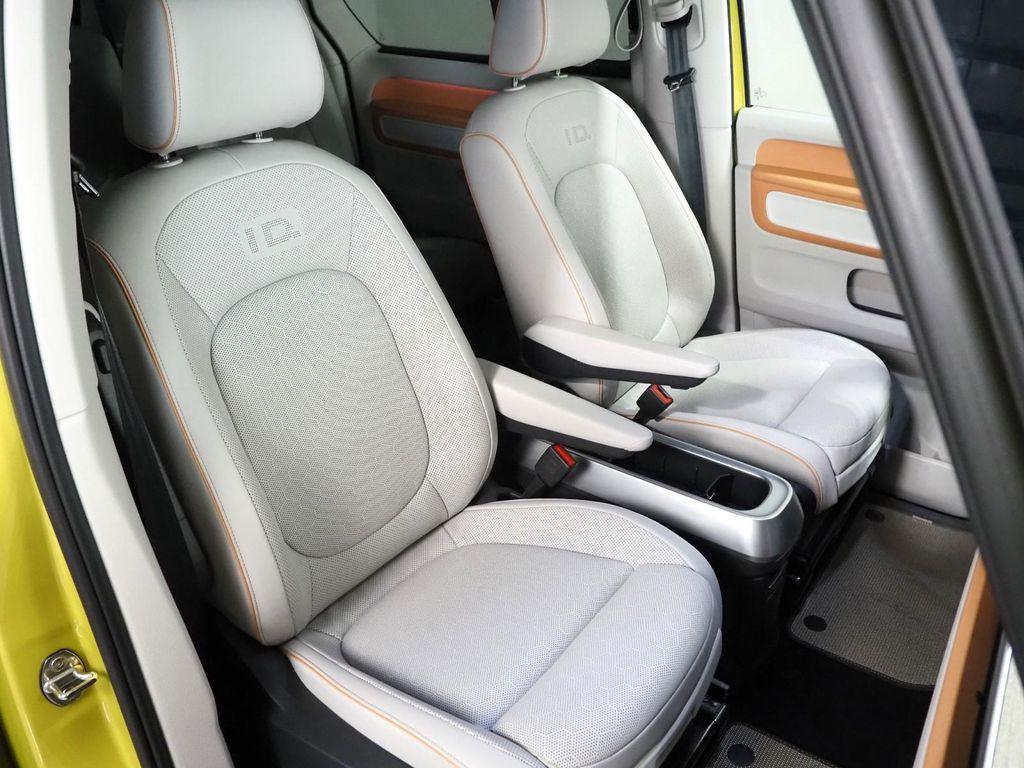 used 2025 Volkswagen ID. Buzz car, priced at $61,500