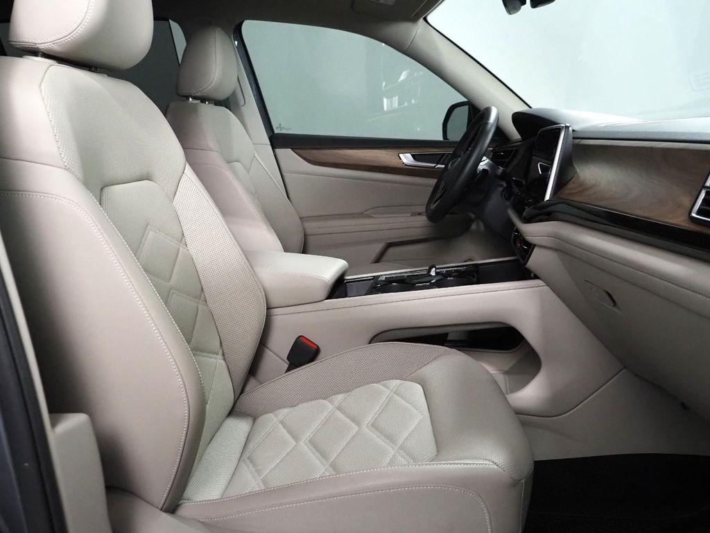 used 2024 Volkswagen Atlas car, priced at $32,500