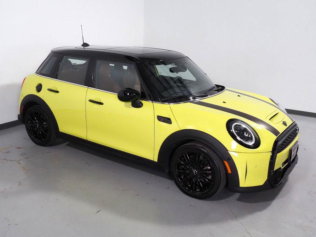 used 2023 MINI Hardtop car, priced at $25,500
