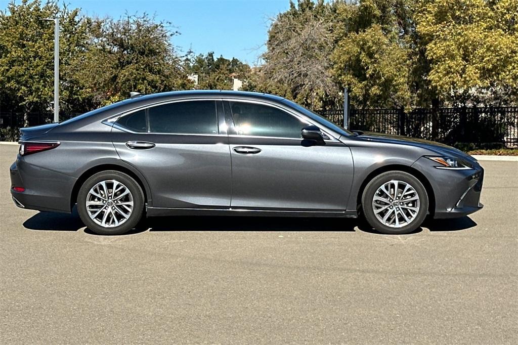 used 2022 Lexus ES 350 car, priced at $33,347