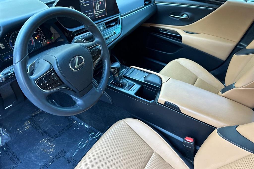 used 2022 Lexus ES 350 car, priced at $33,347