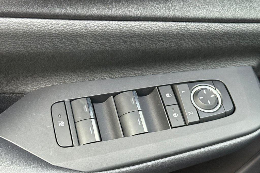 new 2026 Toyota Prius Plug-In Hybrid car, priced at $39,375