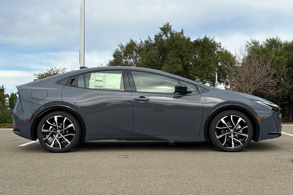 new 2026 Toyota Prius Plug-In Hybrid car, priced at $37,943
