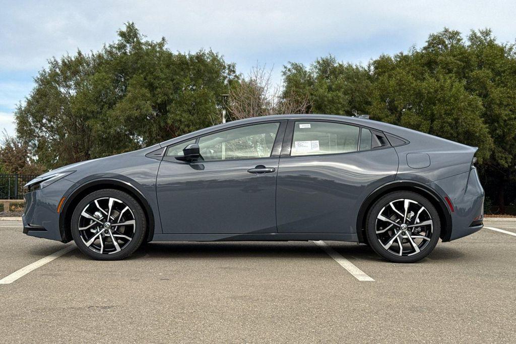 new 2026 Toyota Prius Plug-In Hybrid car, priced at $37,943