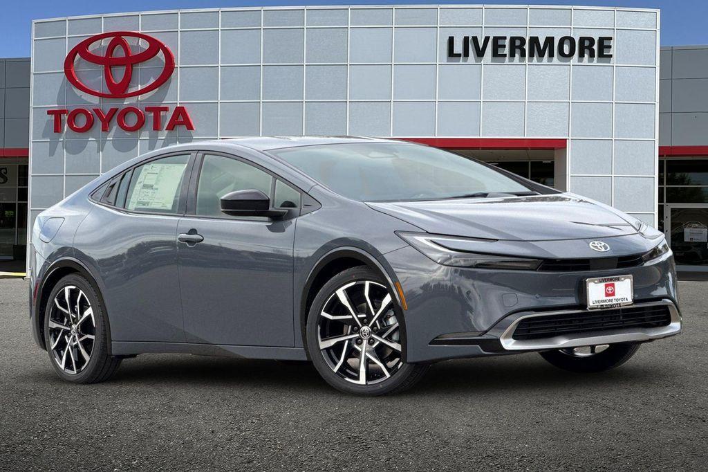 new 2026 Toyota Prius Plug-In Hybrid car, priced at $37,943