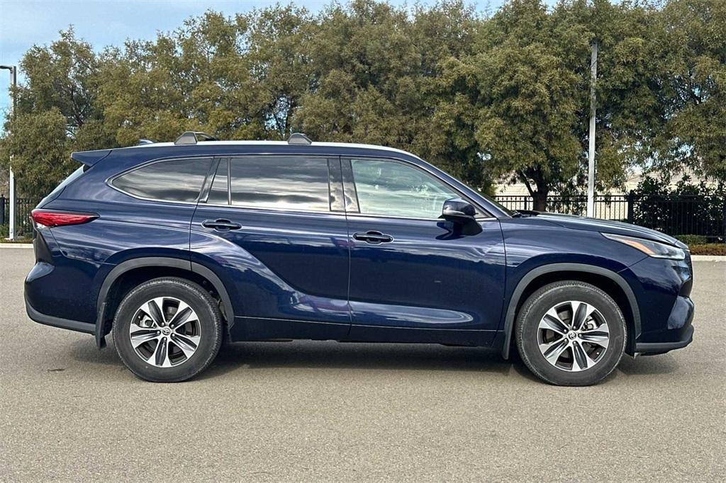 used 2021 Toyota Highlander car, priced at $34,735