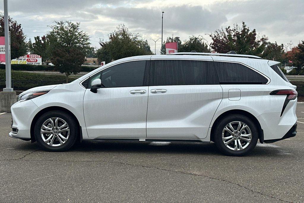 used 2024 Toyota Sienna car, priced at $50,450