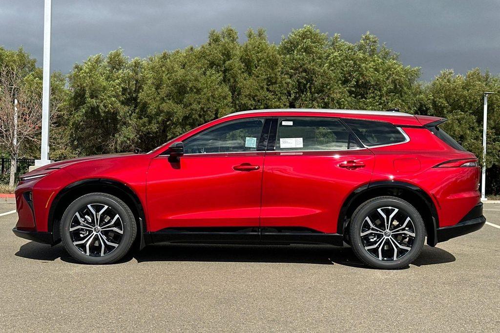 new 2025 Toyota Crown Signia car, priced at $45,991