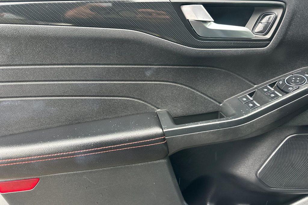 used 2023 Ford Escape car, priced at $19,991