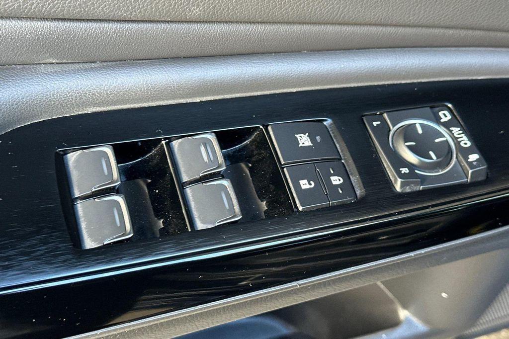 used 2024 Lexus ES 300h car, priced at $38,450