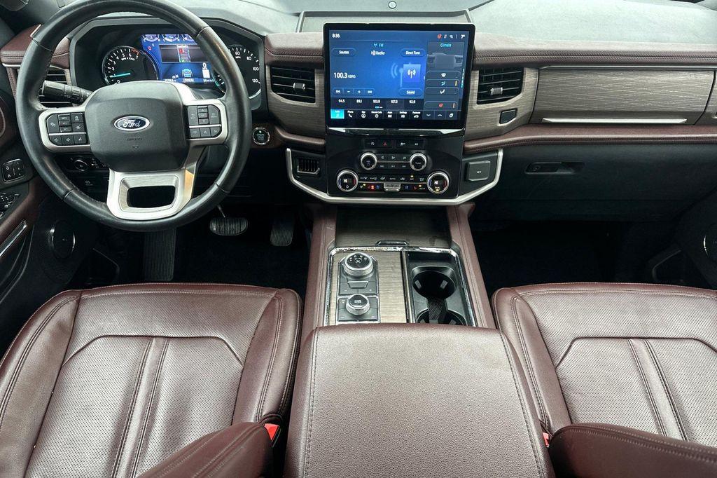 used 2024 Ford Expedition car, priced at $52,990
