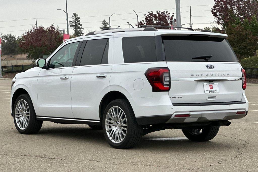 used 2024 Ford Expedition car, priced at $52,990