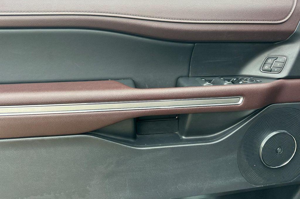 used 2024 Ford Expedition car, priced at $52,990