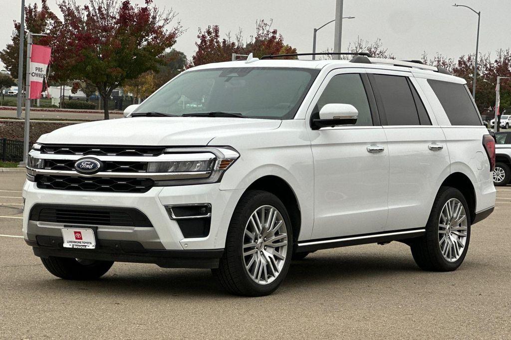 used 2024 Ford Expedition car, priced at $52,990
