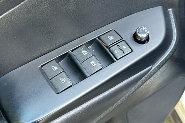 used 2019 Toyota Highlander car, priced at $27,440