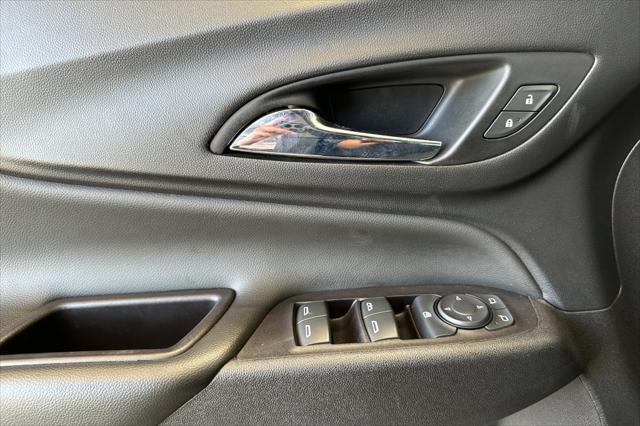 used 2022 Chevrolet Equinox car, priced at $20,048