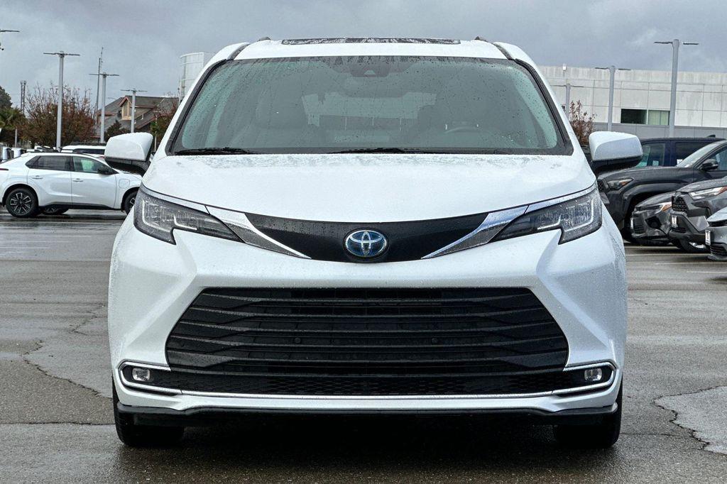used 2023 Toyota Sienna car, priced at $37,200
