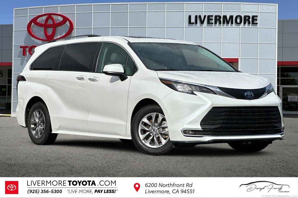 used 2023 Toyota Sienna car, priced at $37,200