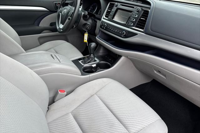 used 2018 Toyota Highlander car, priced at $20,555