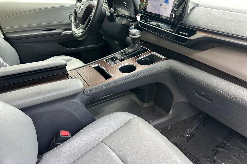 used 2023 Toyota Sienna car, priced at $40,694