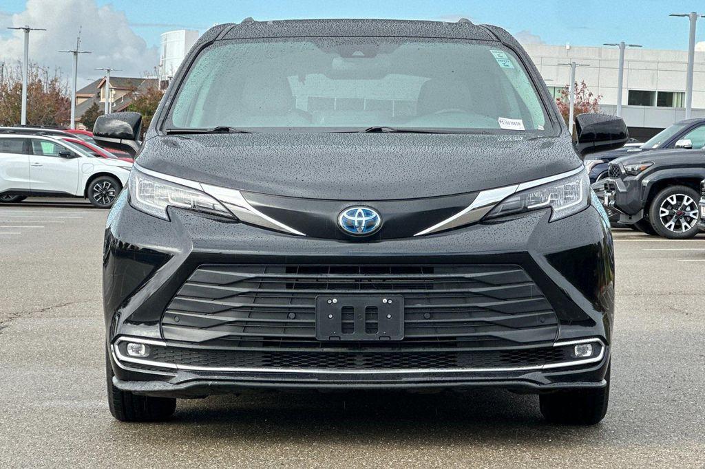 used 2023 Toyota Sienna car, priced at $40,694