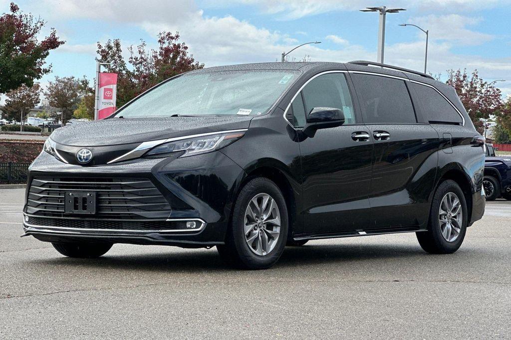 used 2023 Toyota Sienna car, priced at $40,694