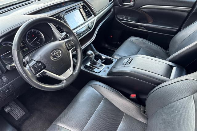 used 2019 Toyota Highlander Hybrid car, priced at $32,860