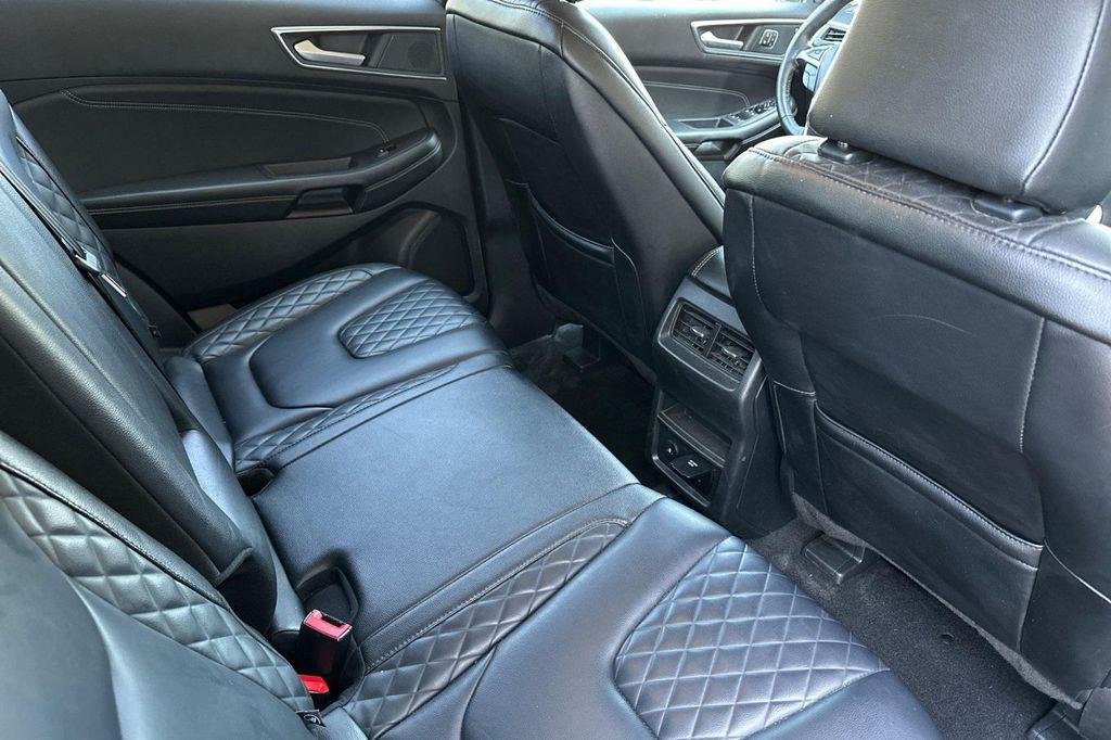 used 2024 Ford Edge car, priced at $25,800