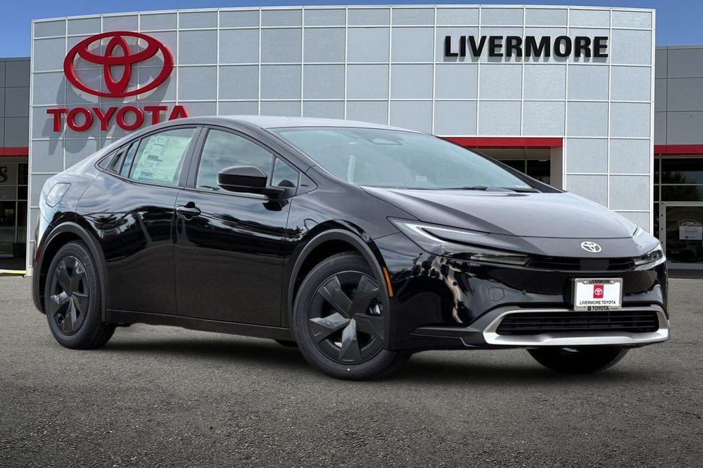new 2026 Toyota Prius Plug-In Hybrid car, priced at $34,549