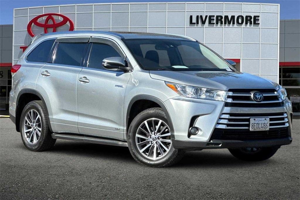 used 2018 Toyota Highlander Hybrid car, priced at $19,736