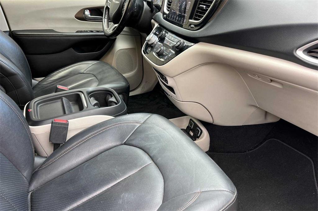 used 2019 Chrysler Pacifica car, priced at $16,835