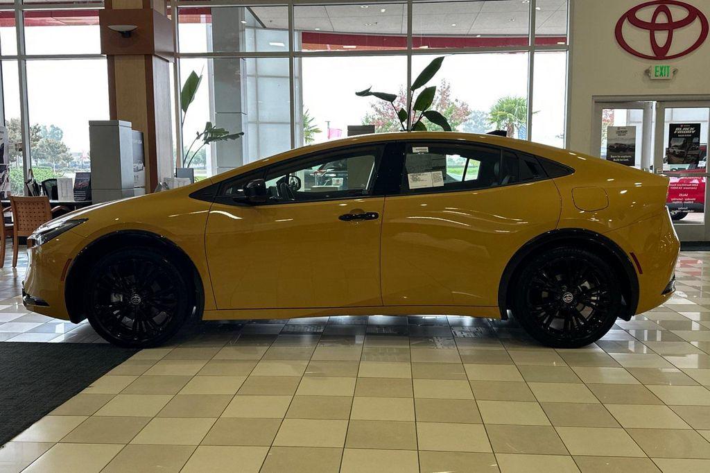 new 2026 Toyota Prius Plug-In Hybrid car, priced at $39,362